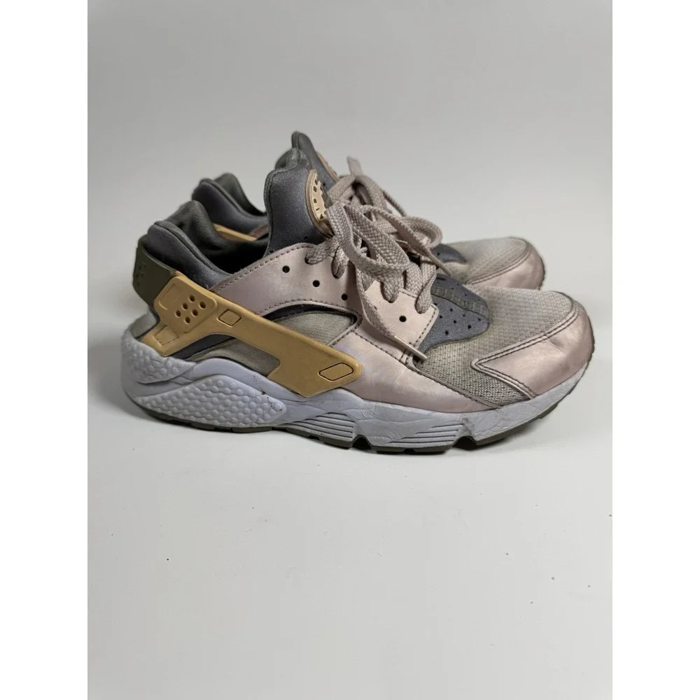 Rare Nike‎ Huarache Metallic Rose Gold Size 8 shoes